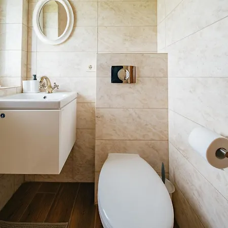 Apartament Nemirseta Pine *
